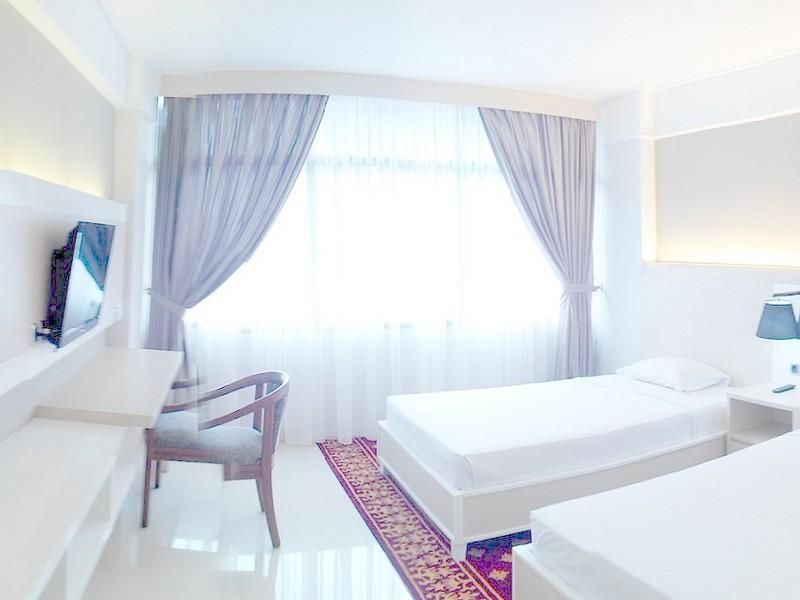 Hotel Sandjaja Palembang Exterior photo
