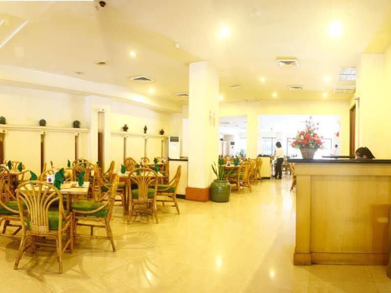 Hotel Sandjaja Palembang Exterior photo