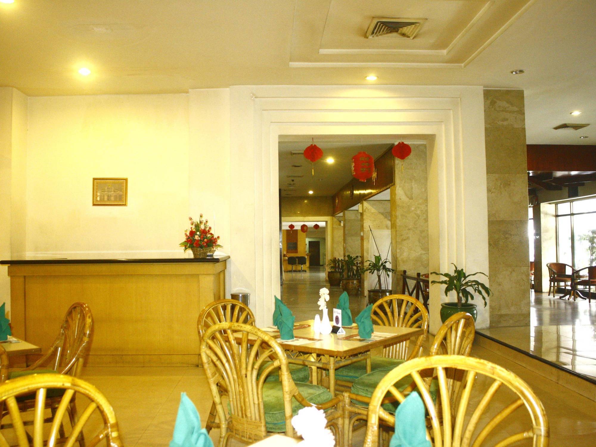 Hotel Sandjaja Palembang Exterior photo