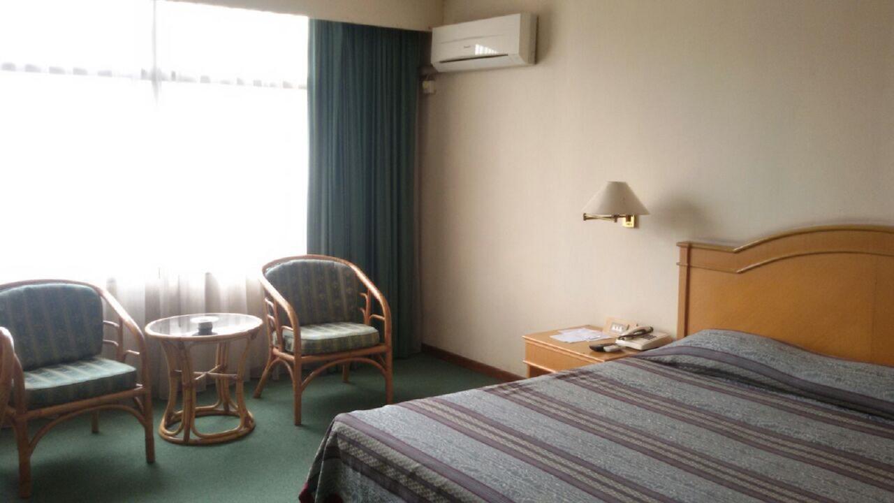 Hotel Sandjaja Palembang Exterior photo